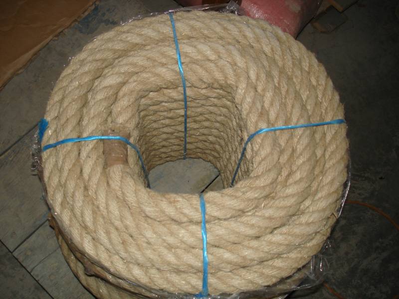 CORDAGE 3 OU 4 TORONS EN CHANVRE NATUREL